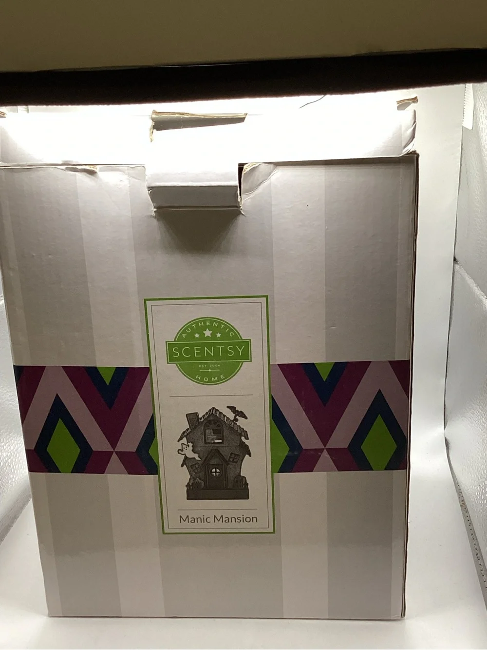 Scentsy Manic Mansion Wax Warmer Halloween Haunted House